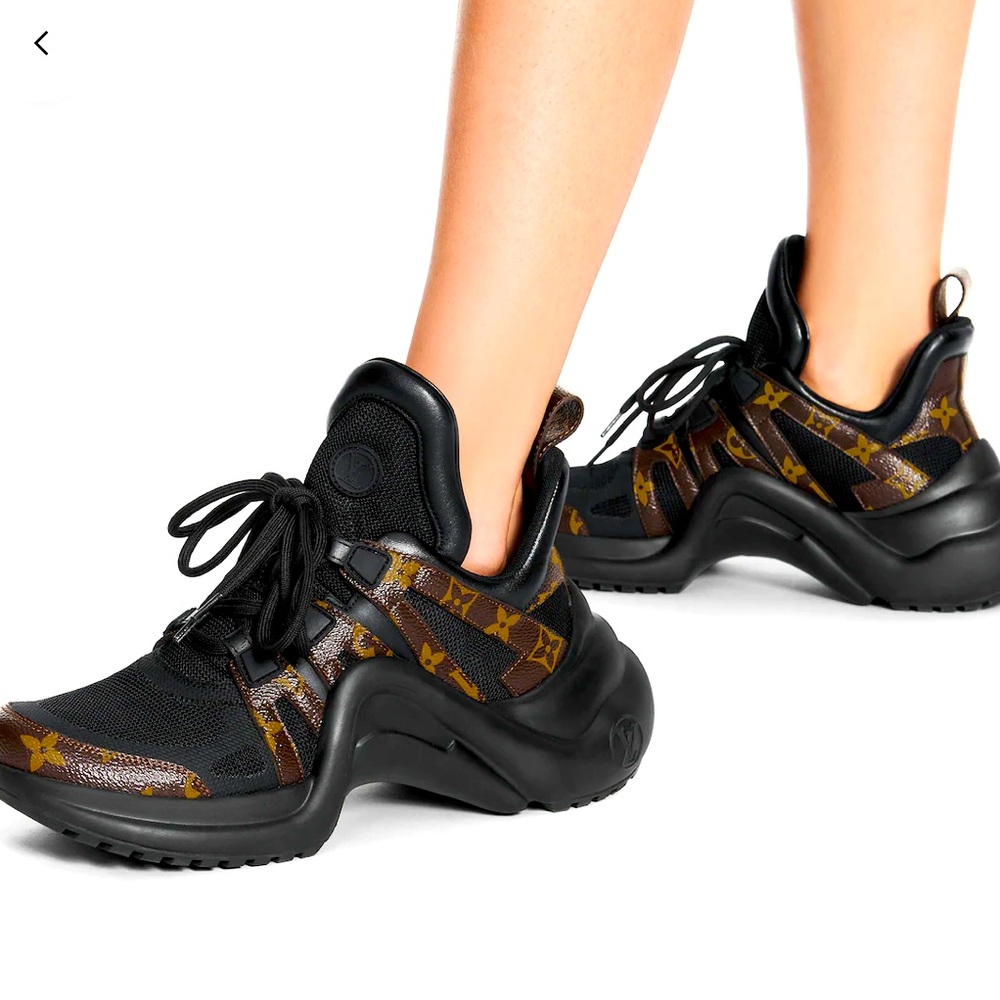 Authentic LV Louis Vuitton Archlight black & brown sneakers. Size US 10.